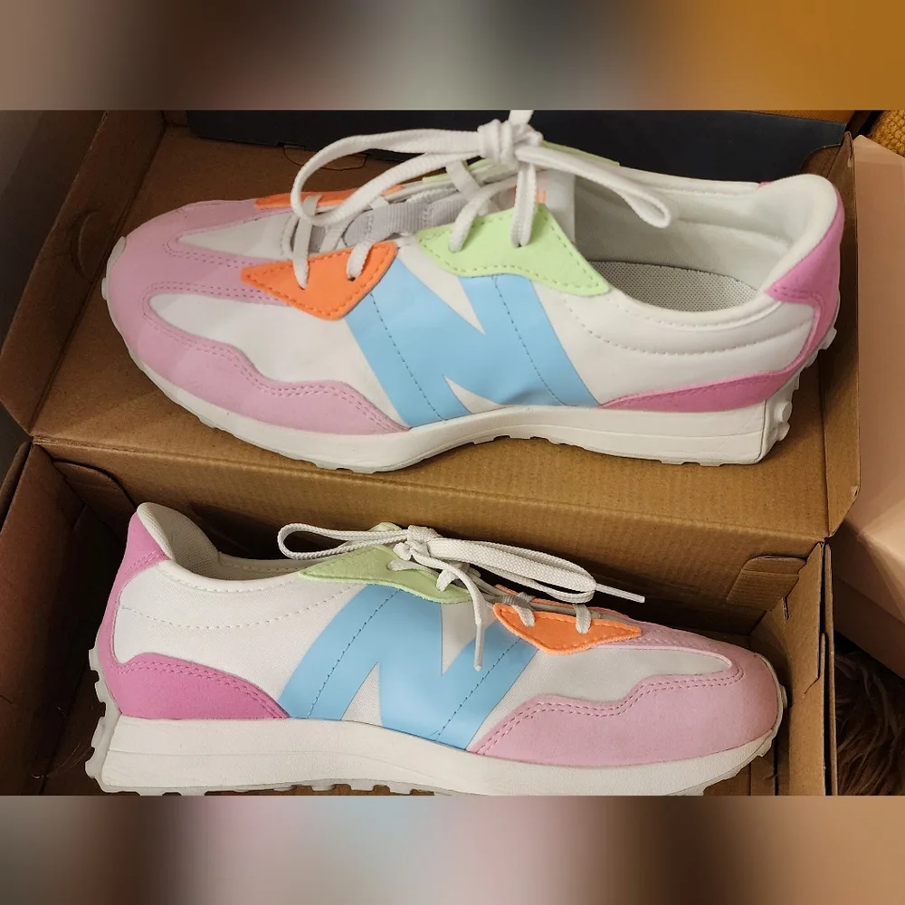 EUC New Balance 327 Pink Blue eur40 wms9 uskids7 - Picture 2 of 7
